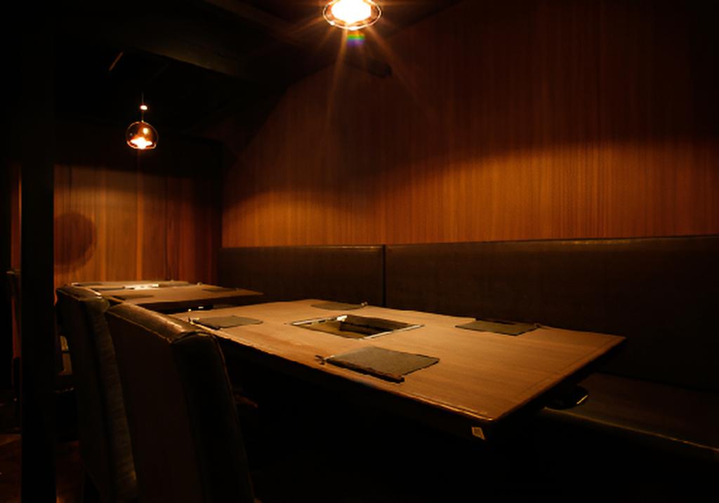 テーブル4名様×10