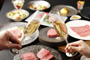冷麺でさっぱりと締める。焼肉の余韻を楽しむこだわりの一杯│和牛焼肉 やくにく 路地裏