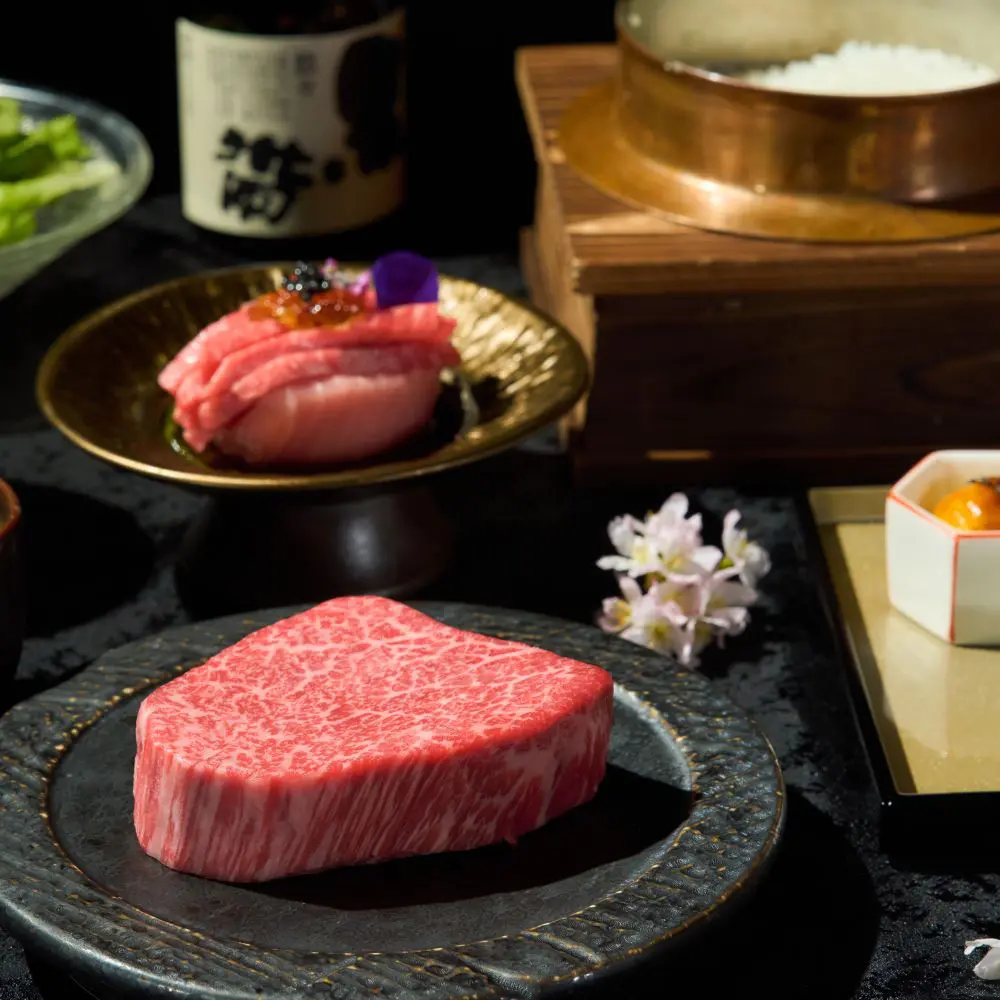 シャトーブリアンセットの料理
